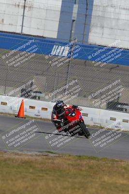 media/Nov-26-2022-Fastrack Riders (Sat) [[b001e85eef]]/Level 2/Session 3 Outside Turn 9/